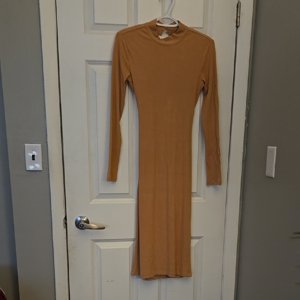 Zara Gold Ribbed Bodycon Maxi Dress with Long Sleeves